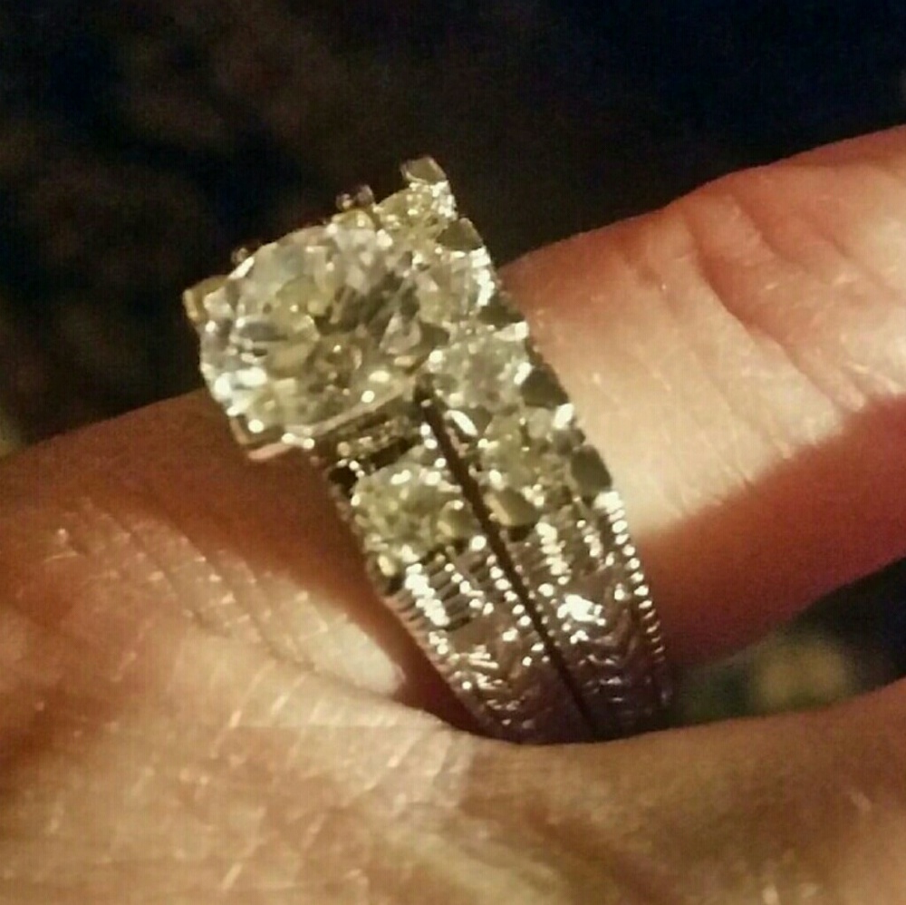 Size= 5 
Cubic Zirconia
Bridal Wedding Set